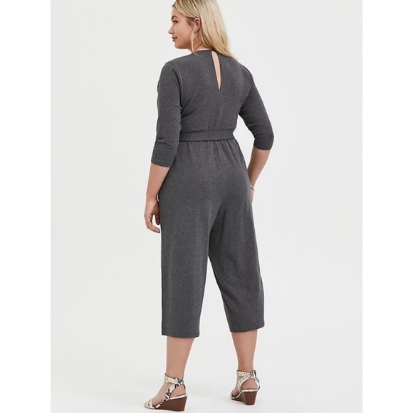 Torrid size 6 (30) CHARCOAL GREY TERRY SELF TIE CULOTTE JUMPSUIT - Picture 2 of 9